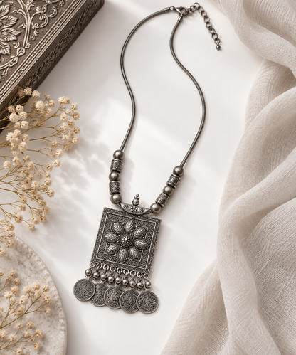 Antique Silver Floral Pendant Necklace
