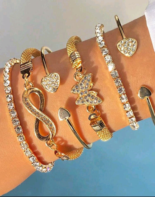 Crystal Heart & Butterfly Bracelet - Gold-Tone Charm Bracelet