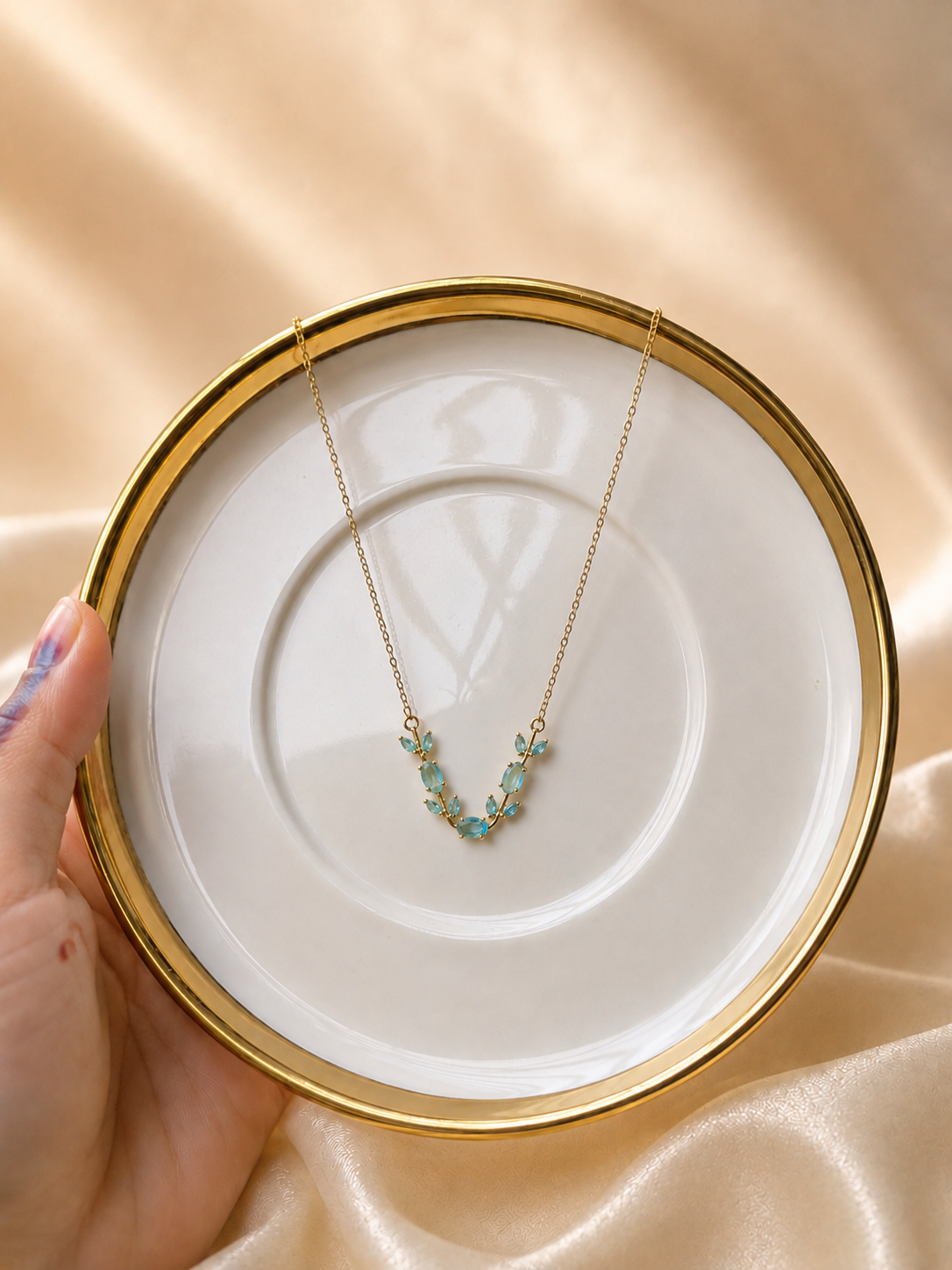 Aqua Blue Tulip Necklace