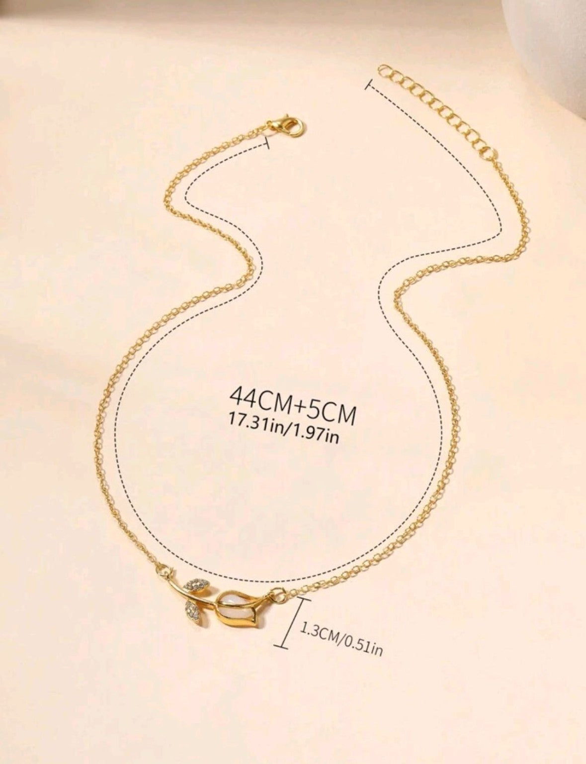 Intertwined Leaf Pendant Necklace