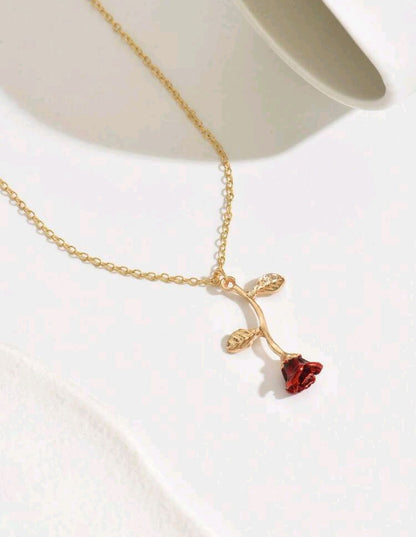 Falling Rose Pendant Necklace🥀
