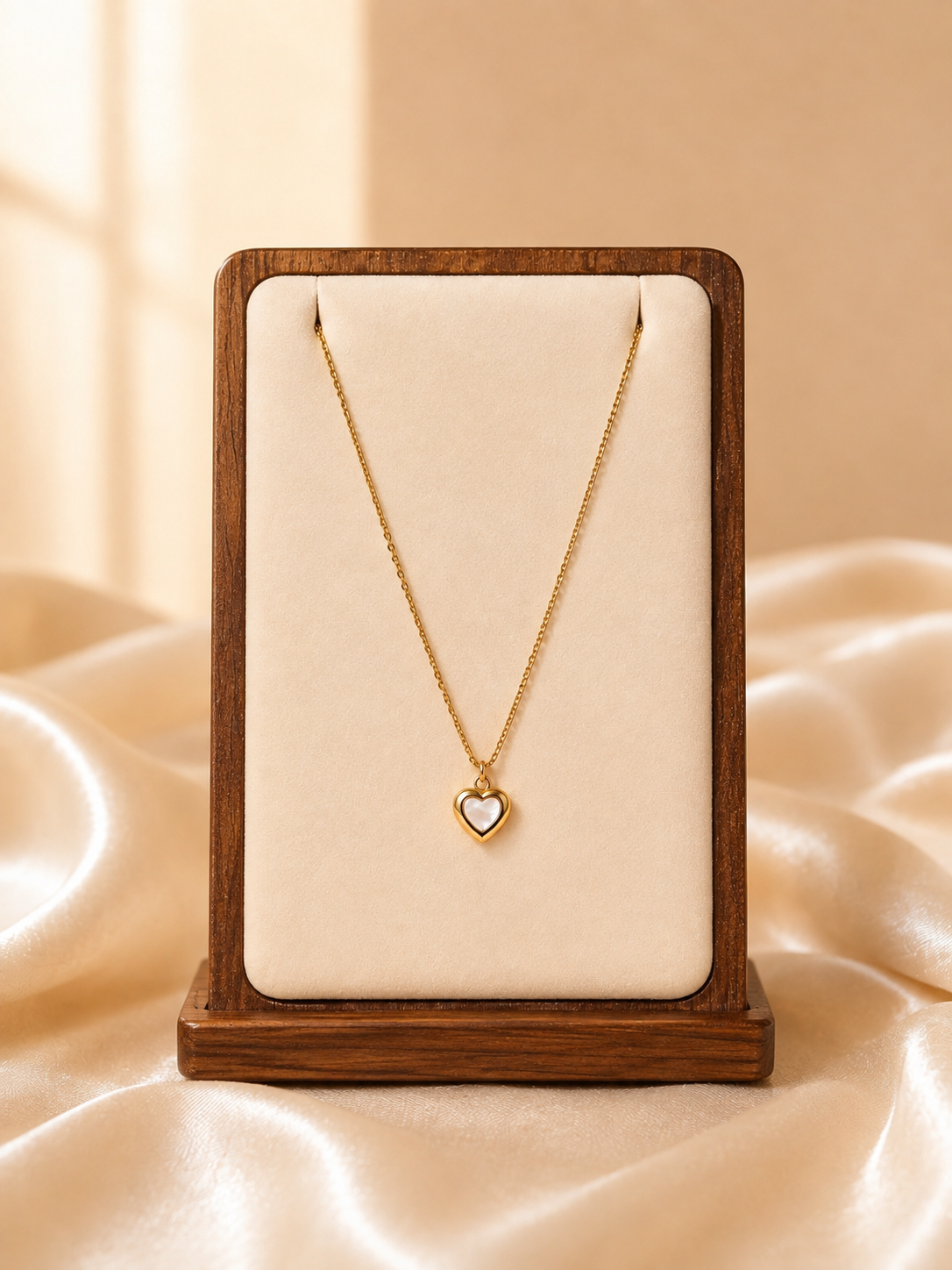 Mother of Pearl Heart Dainty Necklace